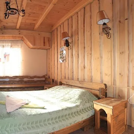 артгір гостинний двір 3* Mykulychyn