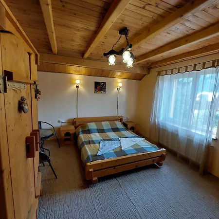 Guest house артгір гостинний двір Mykulychyn