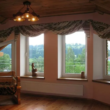 артгір гостинний двір 3* Mykulychyn